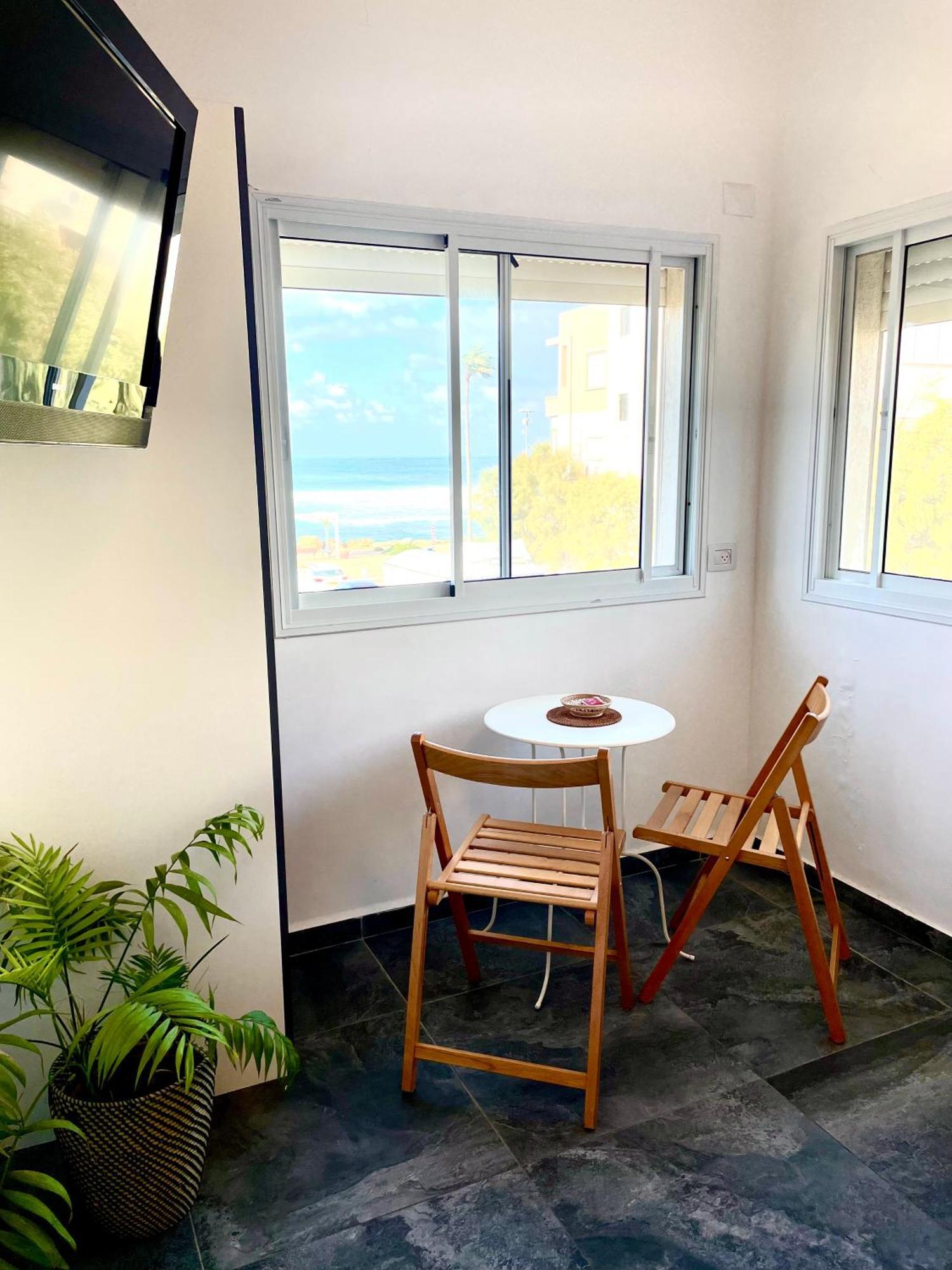 Sea View Cozy Apartment Хайфа Экстерьер фото